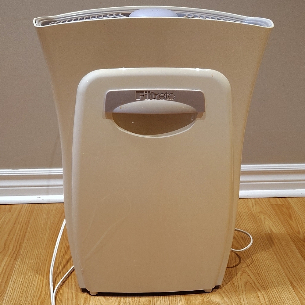 3M Filtrete Ultra Clear Air Purifier (FAP03)